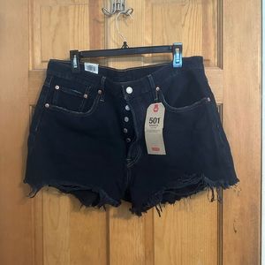 BRAND NEW LEVI 501 SHORTS